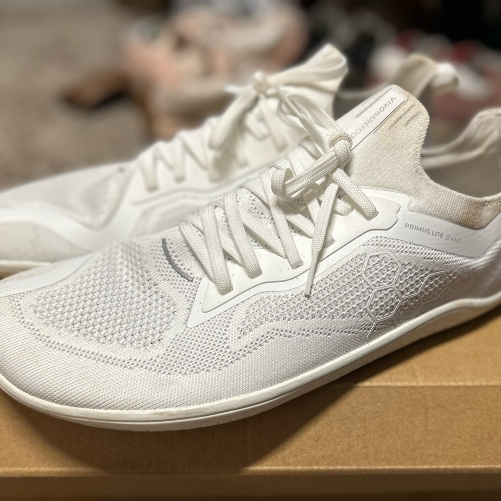 Men’s VIVO BAREFOOT PRIMUS Lite Knit White Sz 44 like new $220